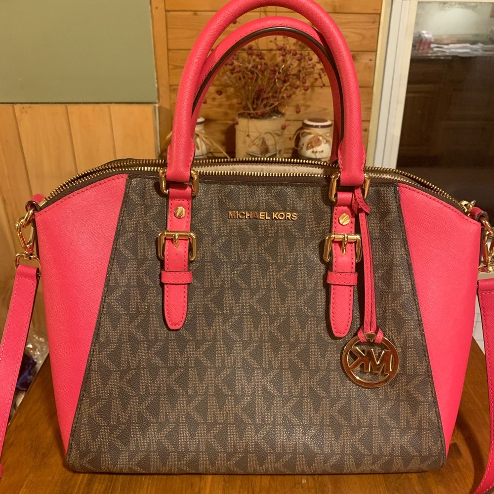 Michael Kors purse